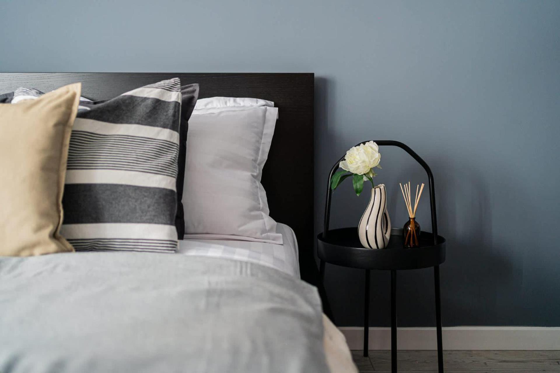 Chic Black & White 2Br Retreat On Dambovitei 부쿠레슈티 외부 사진