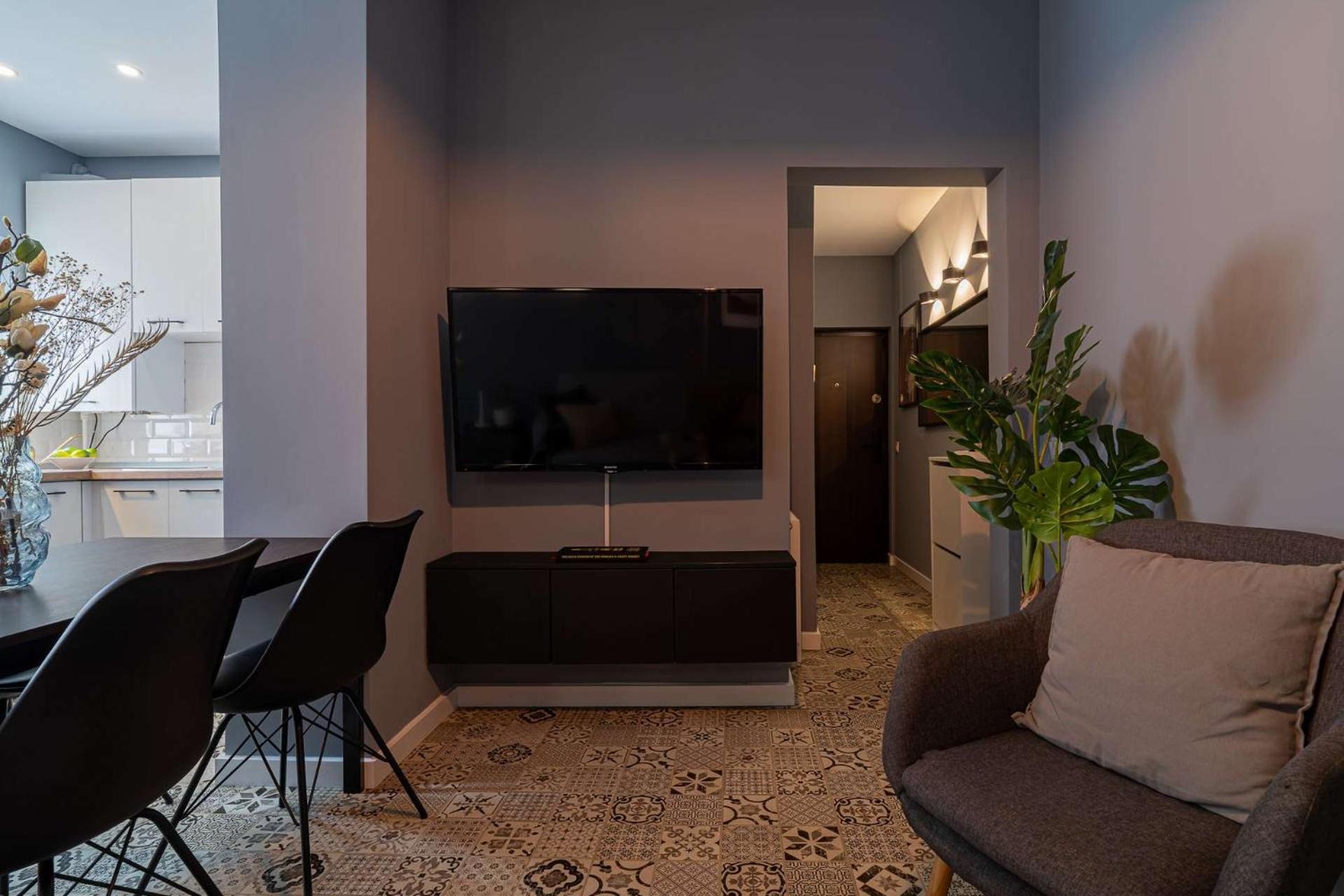 Chic Black & White 2Br Retreat On Dambovitei 부쿠레슈티 외부 사진
